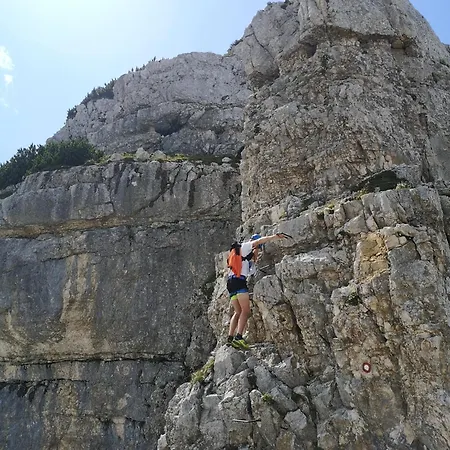 With Mountain View And Rivers Close By Apartamento