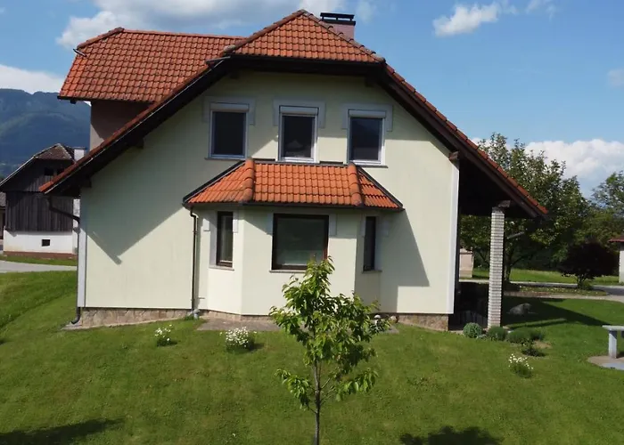 Διαμέρισμα With Mountain View And Rivers Close By