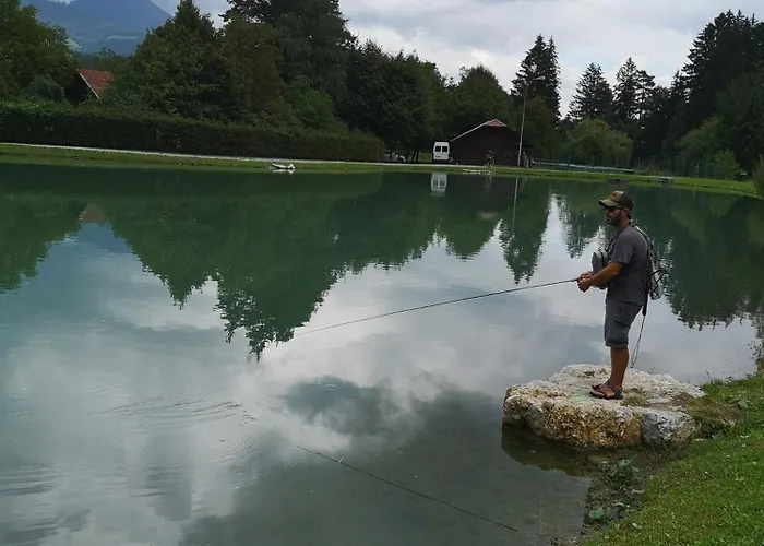 Διαμέρισμα With Mountain View And Rivers Close By