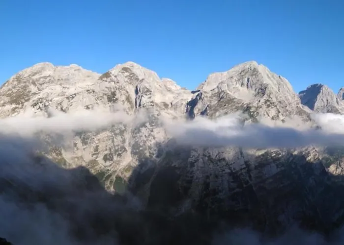 With Mountain View And Rivers Close By Appartamento *