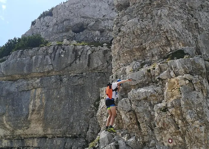 With Mountain View And Rivers Close By Διαμέρισμα